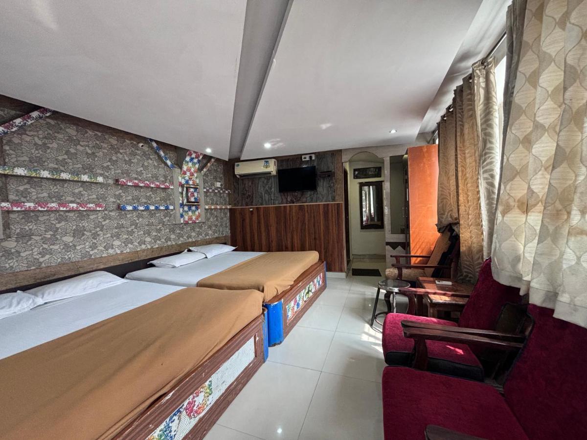 מייזור Hotel Raj Empire מראה חיצוני תמונה