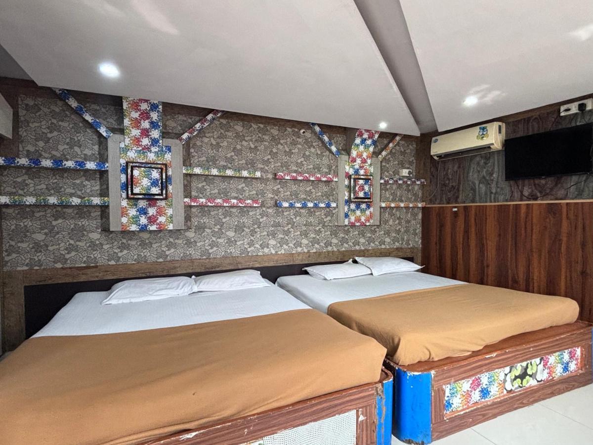 מייזור Hotel Raj Empire מראה חיצוני תמונה