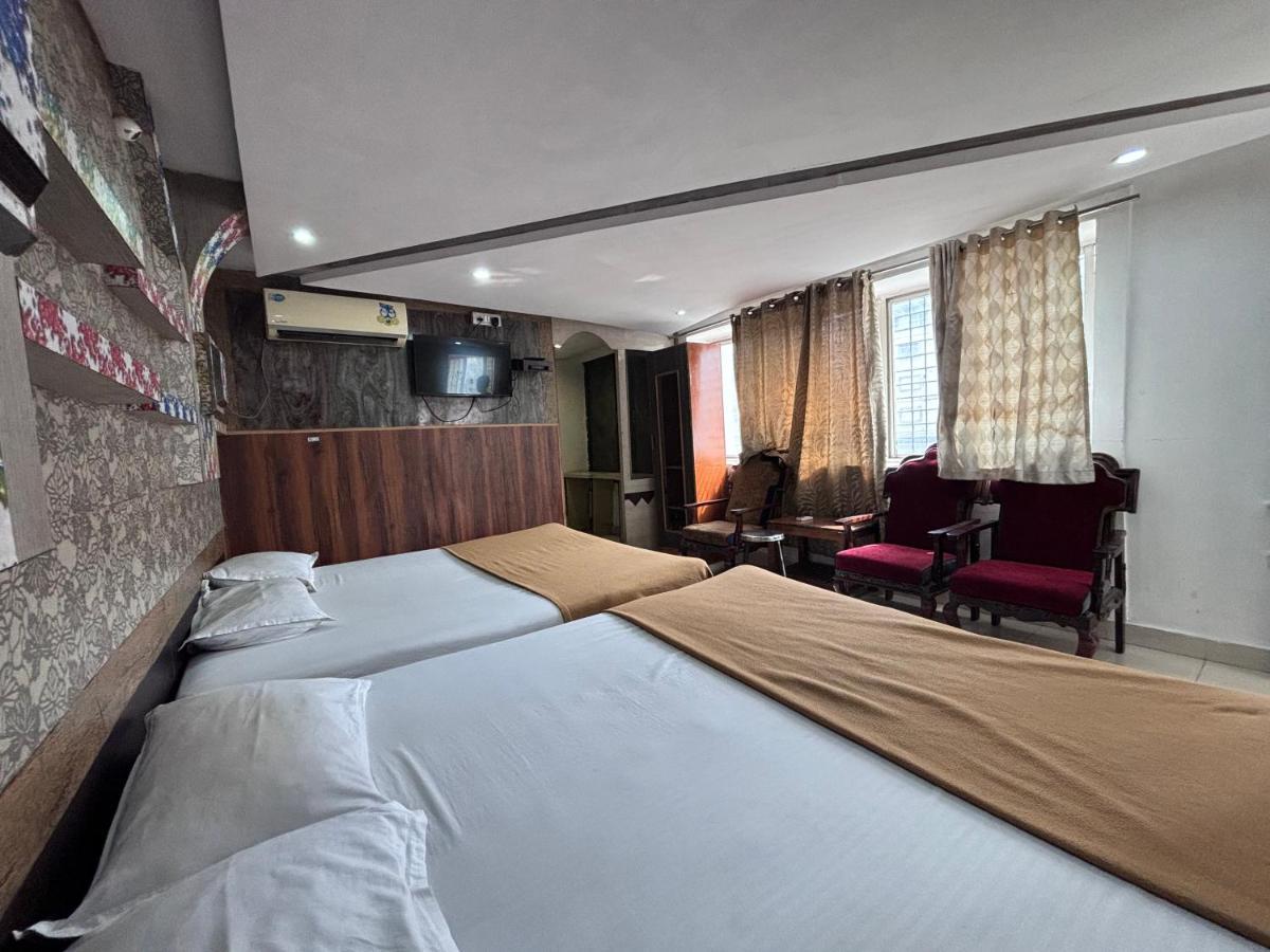 מייזור Hotel Raj Empire מראה חיצוני תמונה