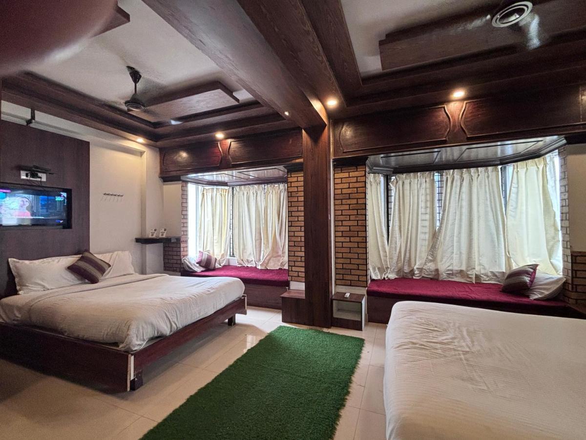 מייזור Hotel Raj Empire מראה חיצוני תמונה