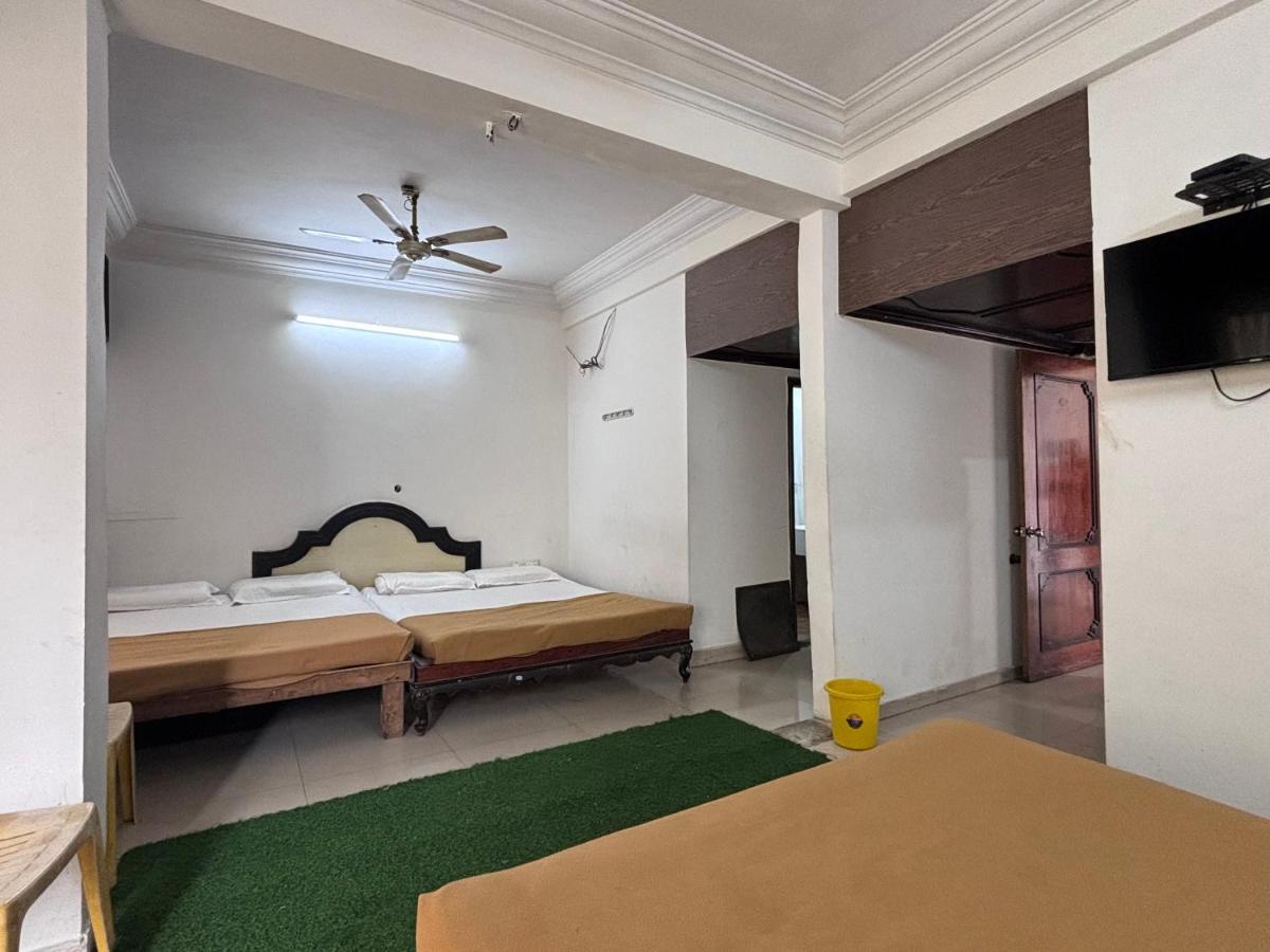מייזור Hotel Raj Empire מראה חיצוני תמונה